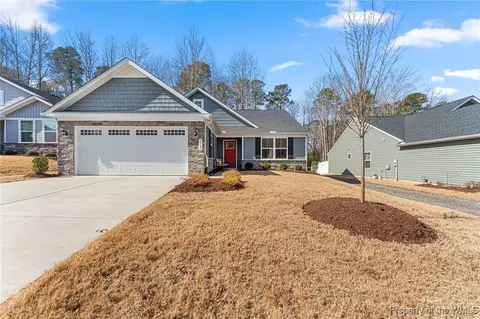 6982 Motley Landing Dr, Gloucester, VA 23061