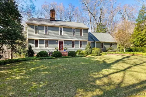 207 Southpoint Dr, Williamsburg, VA 23185