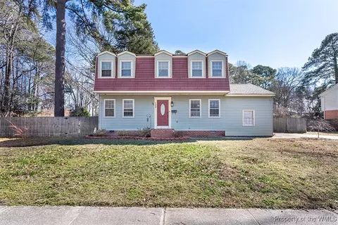 1808 Lafayette Dr, Hampton, VA 23664