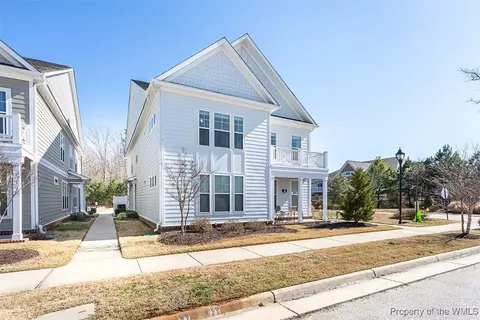 103 Mainsail Loop, Yorktown, VA 23693