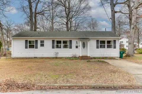 138 Bret Harte Dr, Newport News, VA 23602