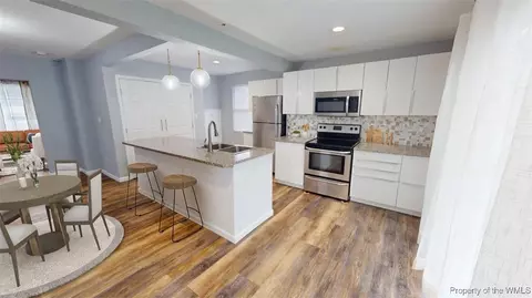 9 E Sherwood Ave, Hampton, VA 23663