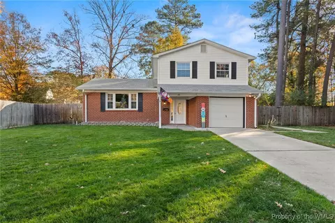 30 Magna Carta Dr, Newport News, VA 23608