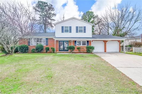 214 Cremona Dr, Newport News, VA 23608