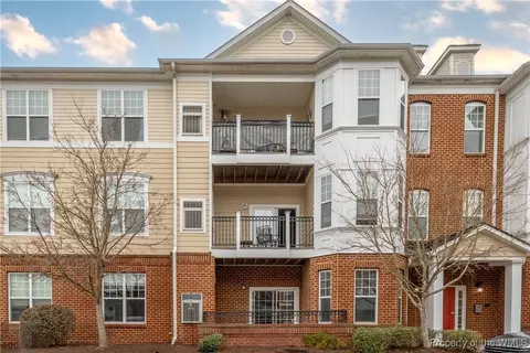 621 Claire Ln, Newport News, VA 23602