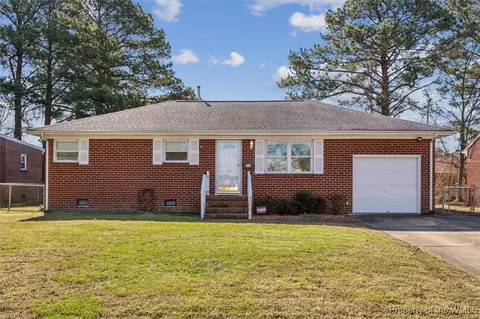 4005 W Weaver Rd, Hampton, VA 23666