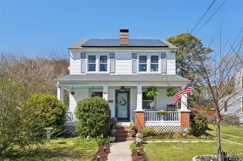 67 Randolph Rd, Newport News, VA 23601