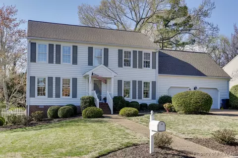 5 Blacksmythe Ln, Newport News, VA 23602