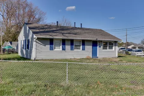 2001 Somerville Dr, Hampton, VA 23663