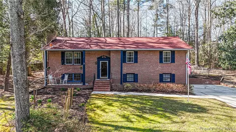 3 Hastings Ln, Williamsburg, VA 23188