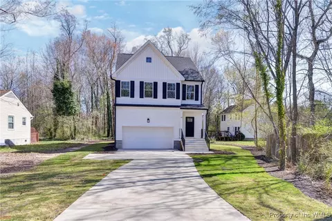 100 Woodside Dr, Williamsburg, VA 23185