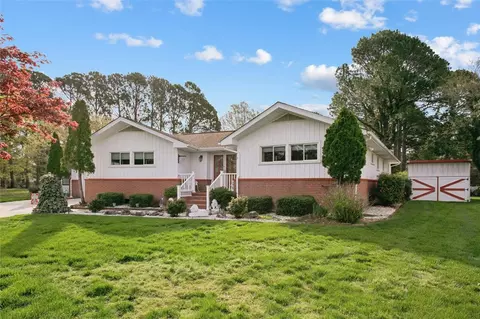 461 Elizabeth Lake Dr, Hampton, VA 23669
