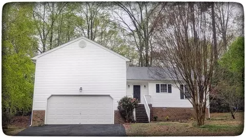 4256 Birdella Dr, Williamsburg, VA 23188