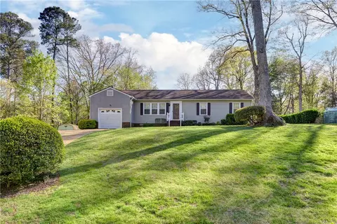 110 Chapel Hill Ln, Williamsburg, VA 23188