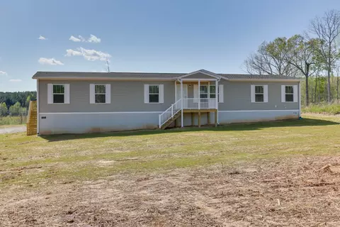 5207 Indian Oak Rd, Crewe, VA 23930