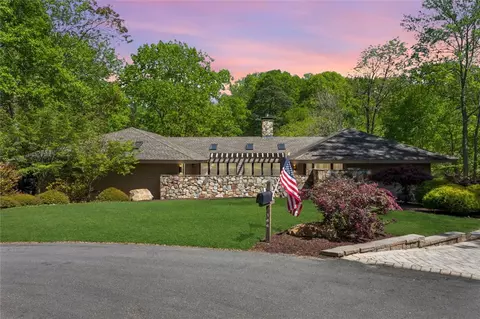 144 Holdsworth Rd, Williamsburg, VA 23185