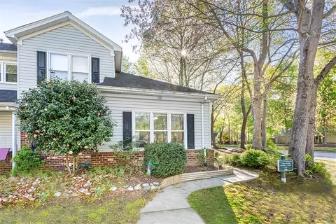 100 Larkspur Holw, Yorktown, VA 23692