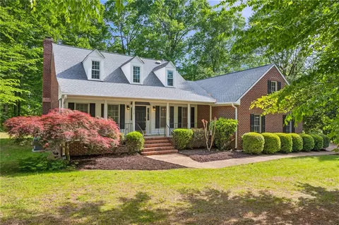 317 Royal Grant Dr, Williamsburg, VA 23185