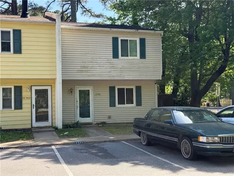 12700 Woodside Ln, Newport News, VA 23602