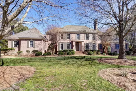 2913 Kitchums Pond Rd, Williamsburg, VA 23185
