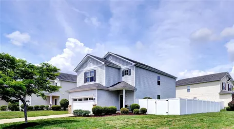 100 Tetbury Ln, Williamsburg, VA 23185