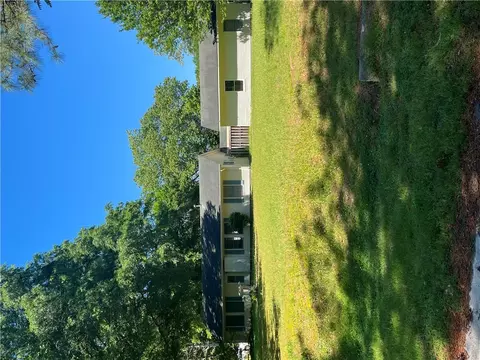 5 Landing Cir, Williamsburg, VA 23188
