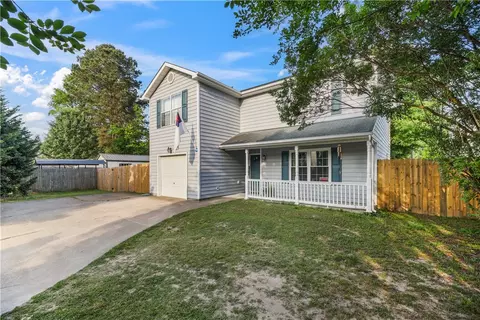 110 Vivian Ct, Yorktown, VA 23690