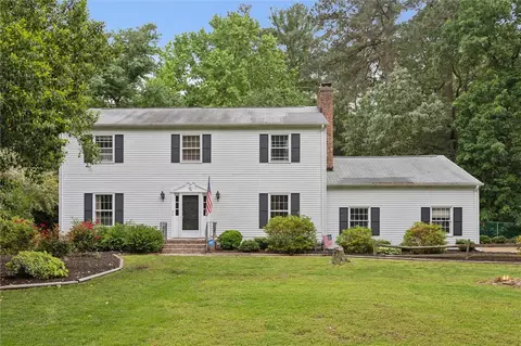 212 Walden Dr, Yorktown, VA 23692