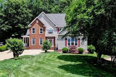 6209 N Mayfair Cir, Williamsburg, VA 23188
