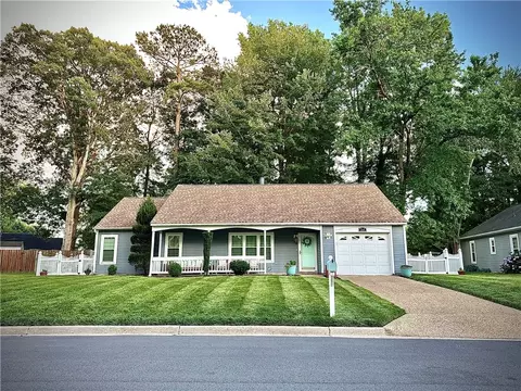 164 Nottingham Trl, Newport News, VA 23602