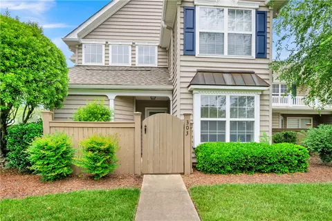 303 Settlement Dr #303, Williamsburg, VA 23188