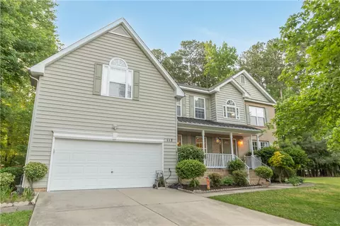 112 Franklin Rd, Yorktown, VA 23692