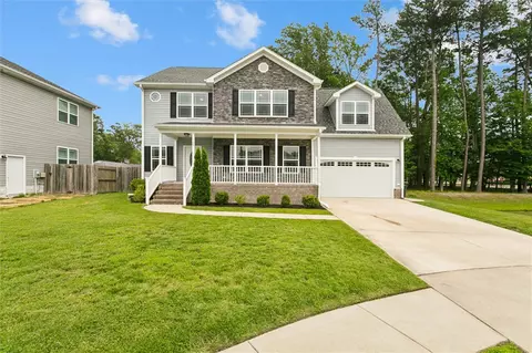 105 Brogden Ct, Hampton, VA 23666