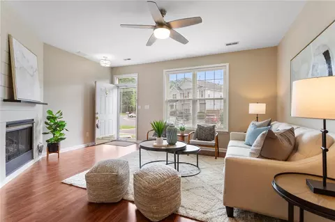 711 Windbrook Cir, Newport News, VA 23602