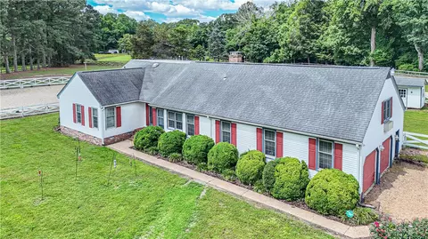 1468 Peppercorn Ln, Suffolk, VA 23432