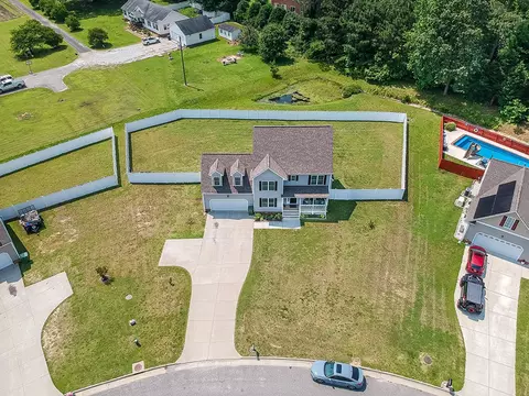 203 Pointers Dr, West Point, VA 23181