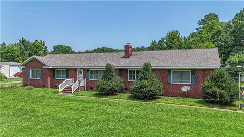 33093323 Guinea Cir, Hayes, VA 23072