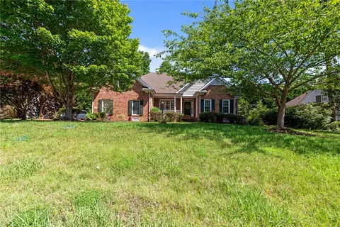 317 Waltz Farm Dr, Williamsburg, VA 23185