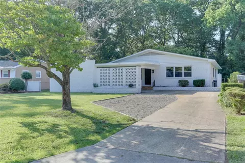 111 Roberta Dr, Hampton, VA 23666