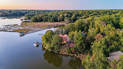114 Archers Hope Rd, Williamsburg, VA 23185