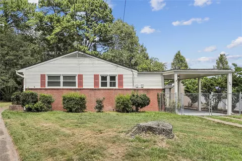 46 Oxford Rd, Newport News, VA 23606