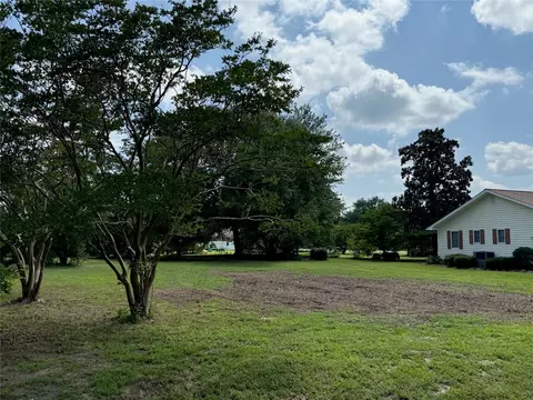 000 Howard St, Middlesex, VA 23175