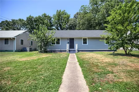 161 Winchester Dr, Hampton, VA 23666