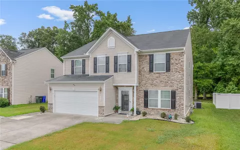 612 Leonard Ln, Newport News, VA 23601