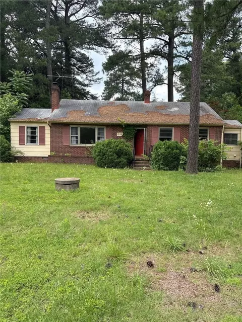 1956 Squirrel Level Rd, Petersburg, VA 23803
