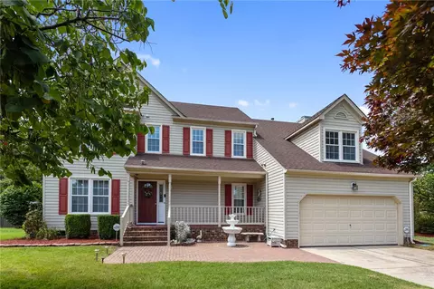 19 Pine Lake Ct, Hampton, VA 23669