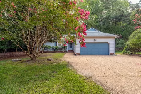 3432 Hunters Rdg, Williamsburg, VA 23188