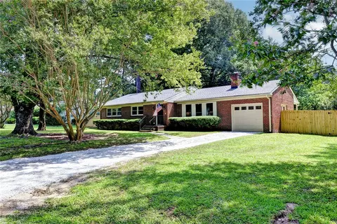 103 Vaiden Dr, Williamsburg, VA 23188