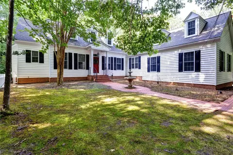 9135 Whispering Dr, Toano, VA 23168