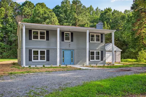 7101 Ark Rd, Gloucester, VA 23061